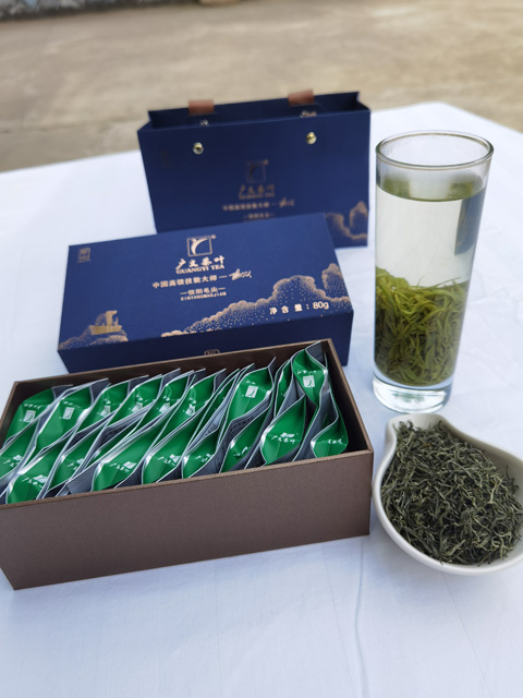 【大別山精神系列一珍品信陽毛尖茶伴手禮（匠心）】大別山脈、核心產(chǎn)區(qū)、高山茶園、匠心制作  980元/盒